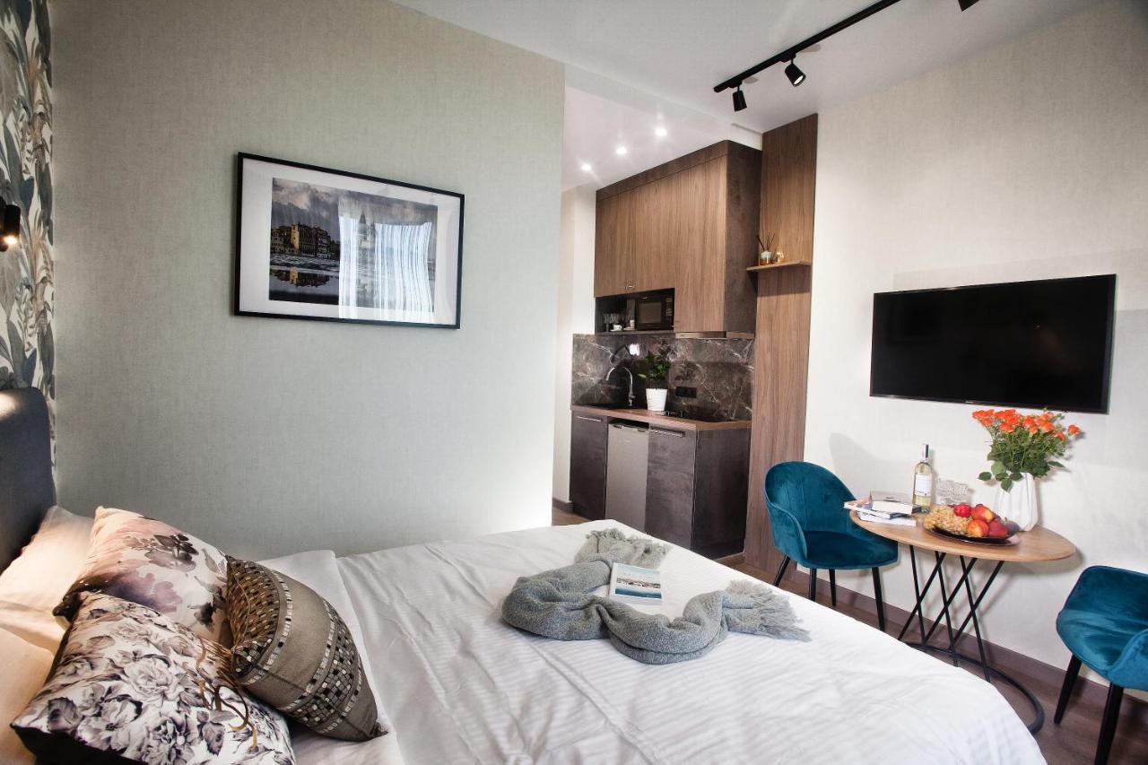 Allurapart Podolplaza Apartment